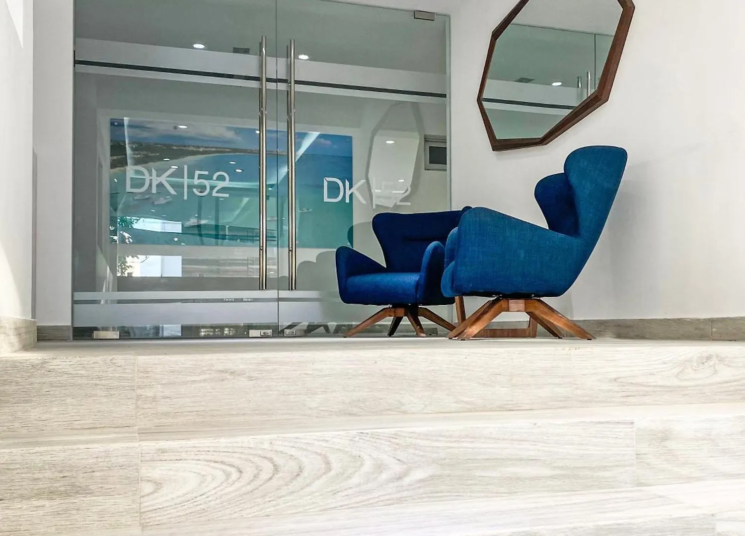 פלאייה דל כרמן 07Dk52-Where The Sea Kisses The Sky 0*, פלאייה דל כרמן