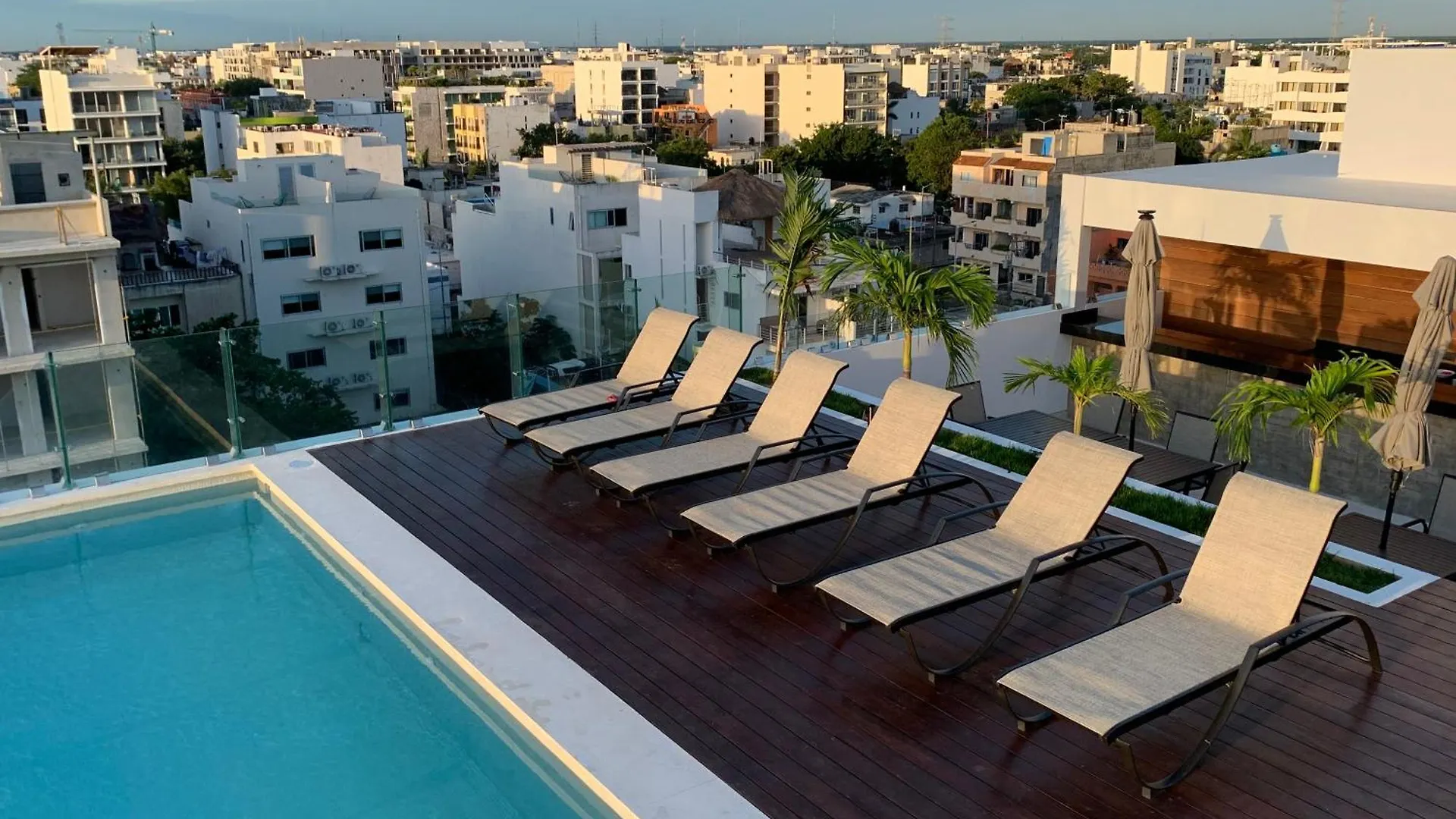 07Dk52-Where The Sea Kisses The Sky Playa del Carmen
